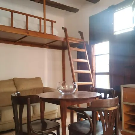 Bonito Apartamento Con Encanto En Casco Antiguo Ron 7 Valenciayole Апартаменты *
