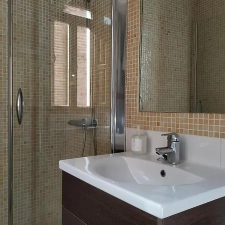 Bonito Apartamento Con Encanto En Casco Antiguo Ron 7 Valenciayole Апартаменты *