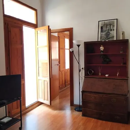 Bonito Apartamento Con Encanto En Casco Antiguo Ron 7 Valenciayole Апартаменты