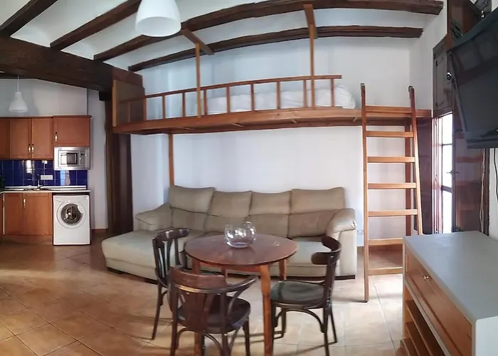 Bonito Apartamento Con Encanto En Casco Antiguo Ron 7 Valenciayole Apartman *