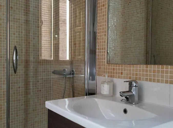 Bonito Apartamento Con Encanto En Casco Antiguo Ron 7 Valenciayole Apartman *